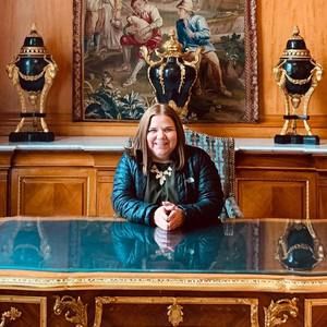 Meet your Posher, Gisel crystal